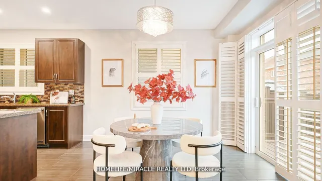 Additional property image - 33 Orangeblossom Tr