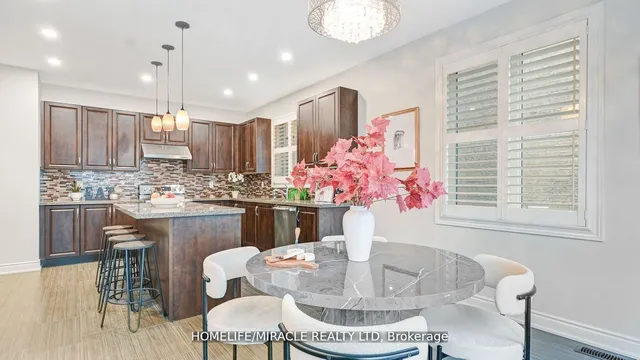 Additional property image - 33 Orangeblossom Tr