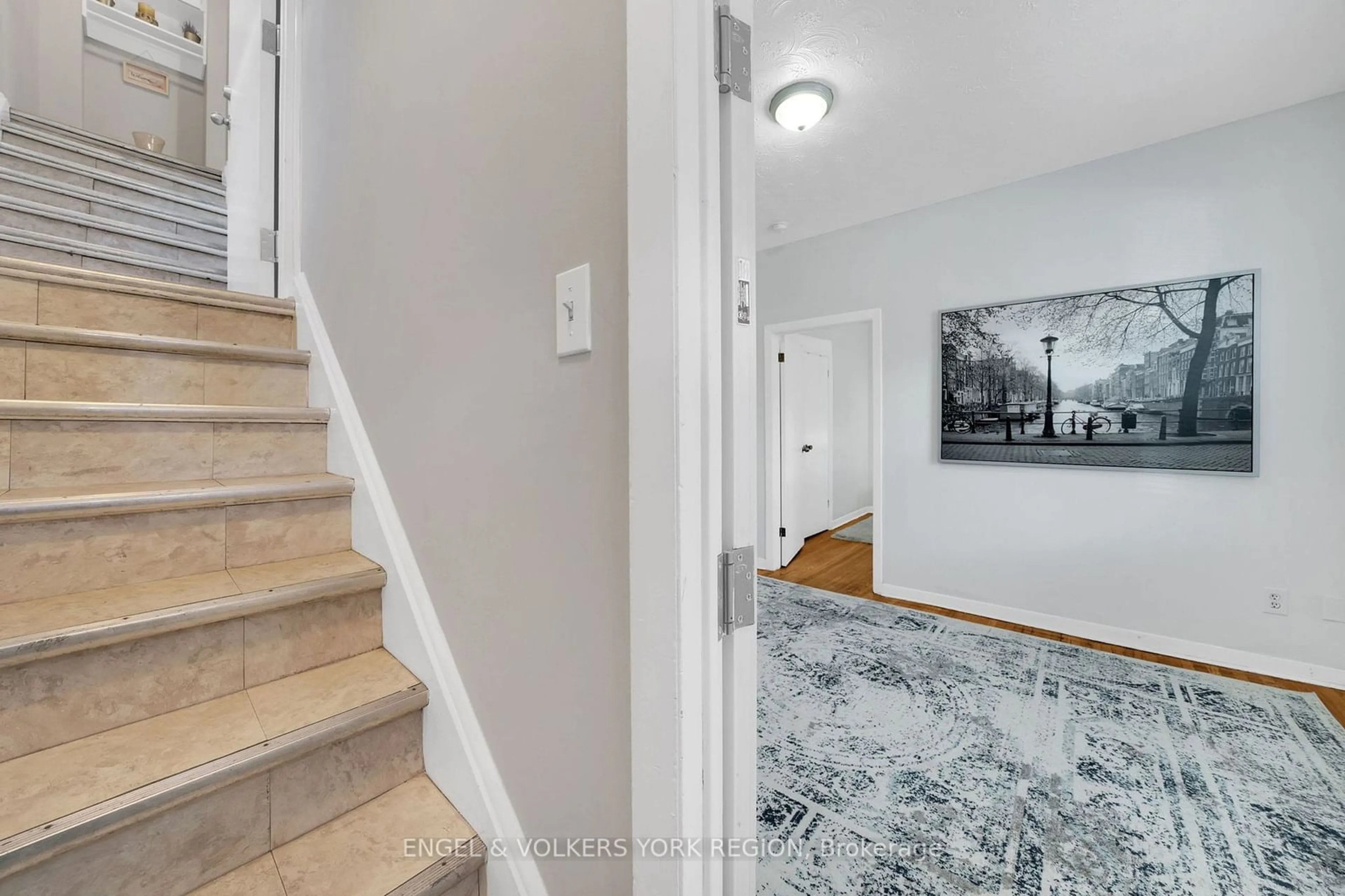 Indoor entryway, wood floors for 740 Lansdowne Ave, Toronto Ontario M6H 3Y8