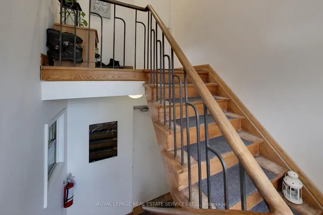 Additional property image - 118 High Park Ave