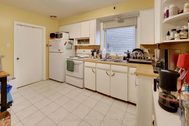 Additional property image - 118 High Park Ave