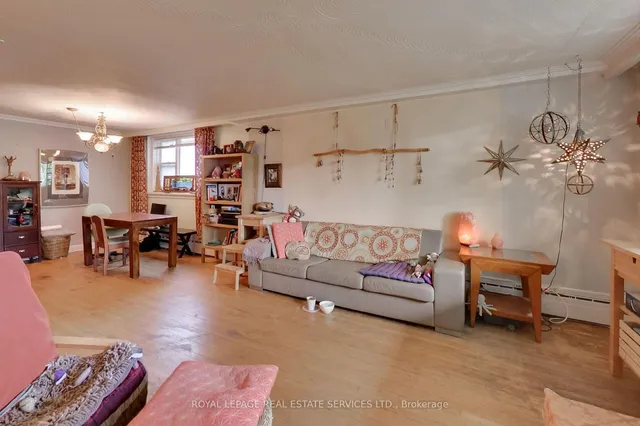 Additional property image - 118 High Park Ave