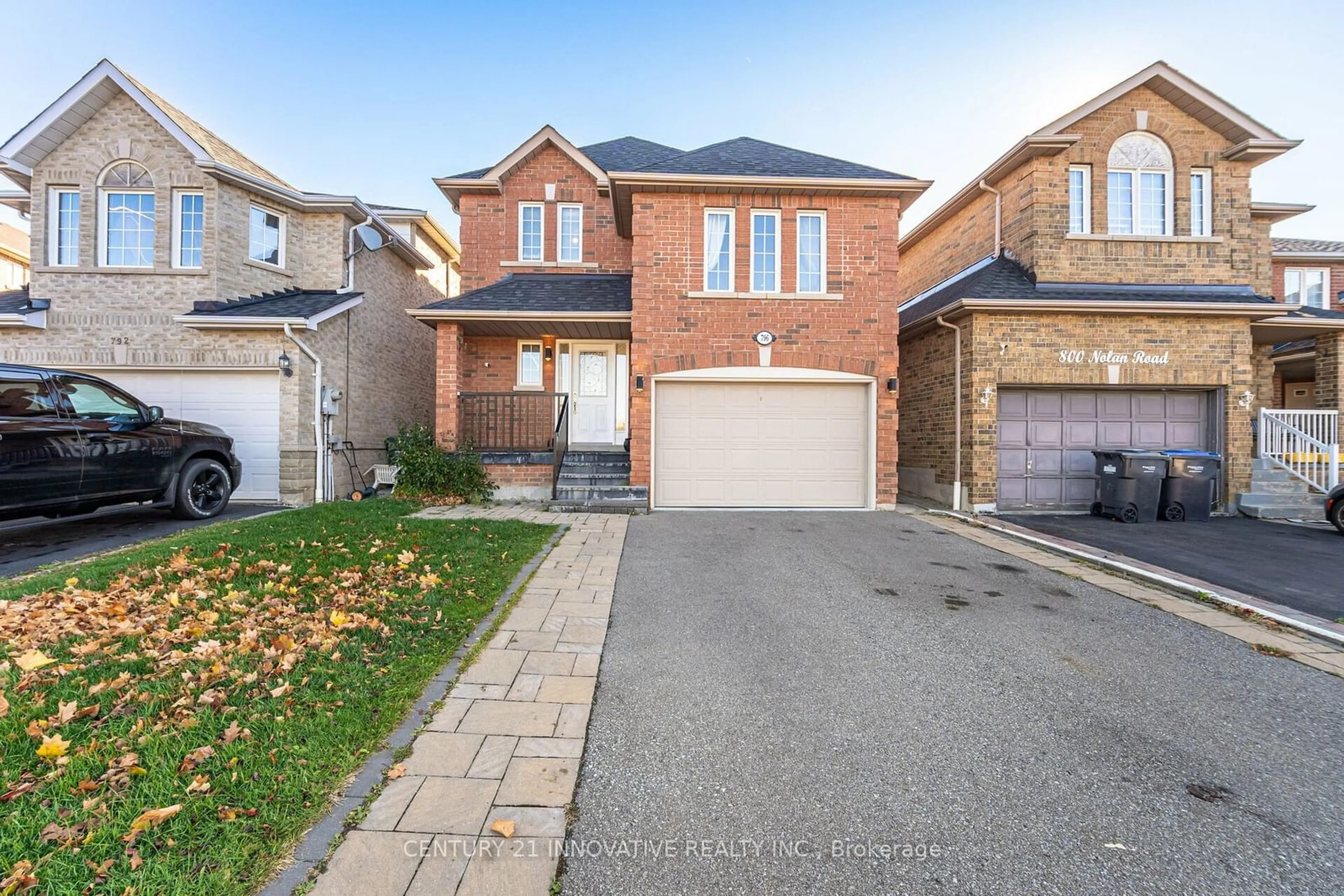 Frontside or backside of a home, the street view for 796 Nolan Rd, Mississauga Ontario L5V 2S5