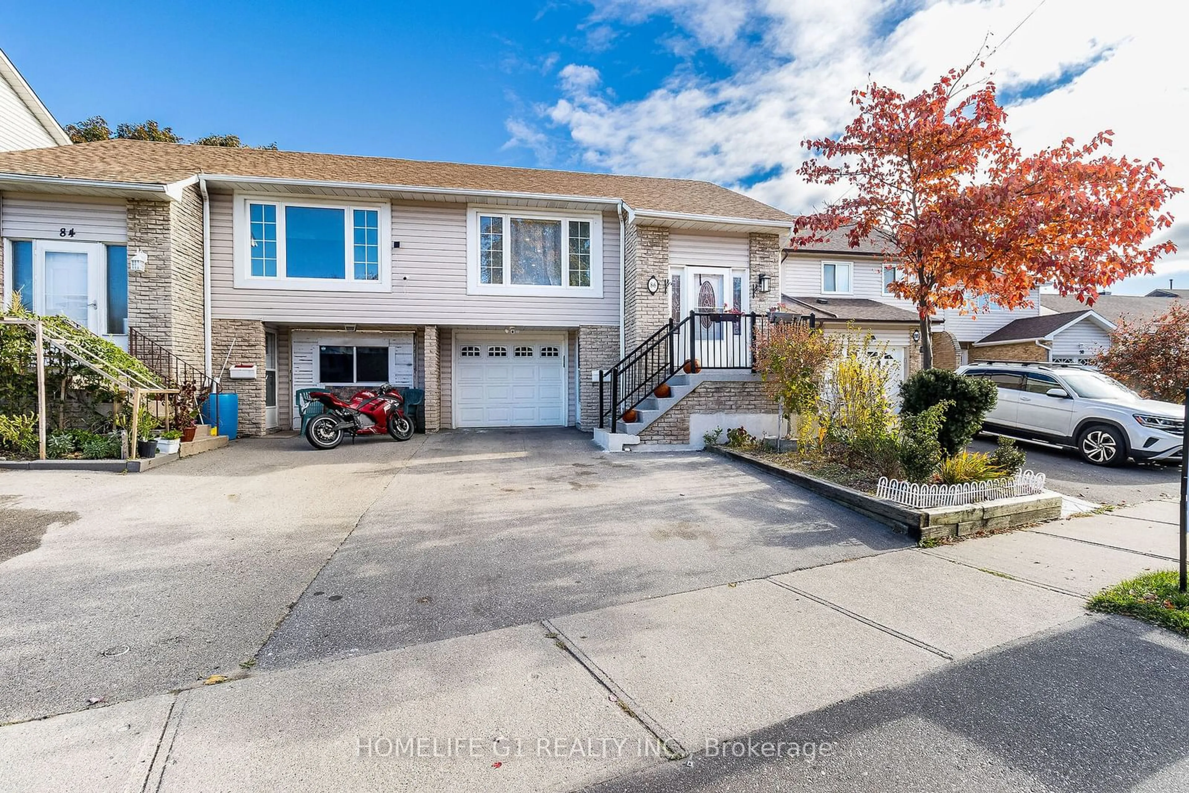 Frontside or backside of a home, the street view for 86 Primrose Cres, Brampton Ontario L6Z 1E3