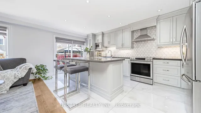 Additional property image - 6 Mannel Cres