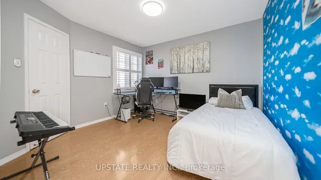 Additional property image - 6 Mannel Cres