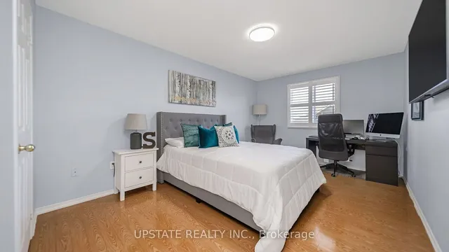 Additional property image - 6 Mannel Cres