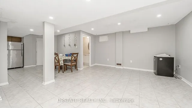 Additional property image - 6 Mannel Cres