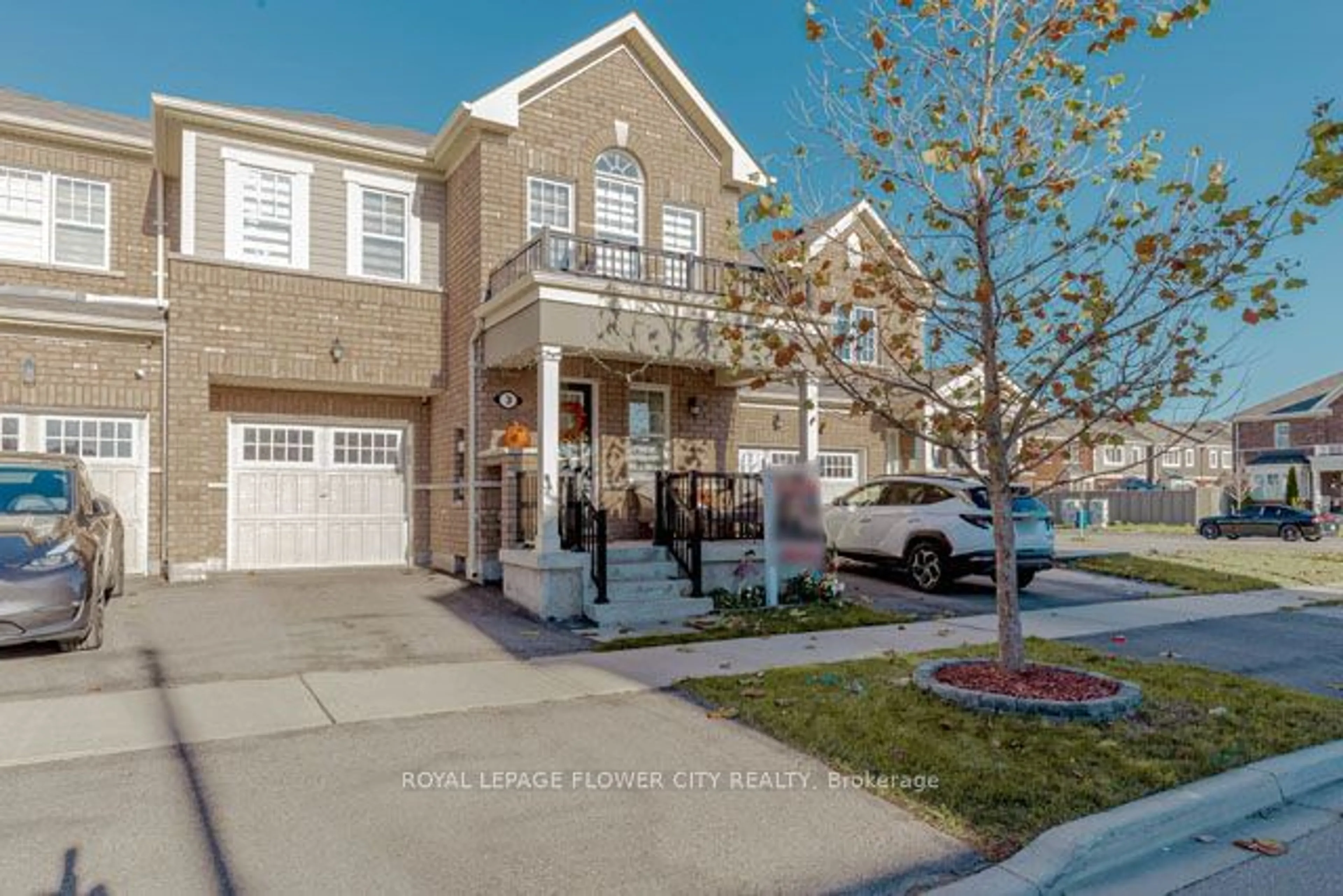 A pic from exterior of the house or condo, the street view for 3 QUASAR St, Brampton Ontario L7A 0G4