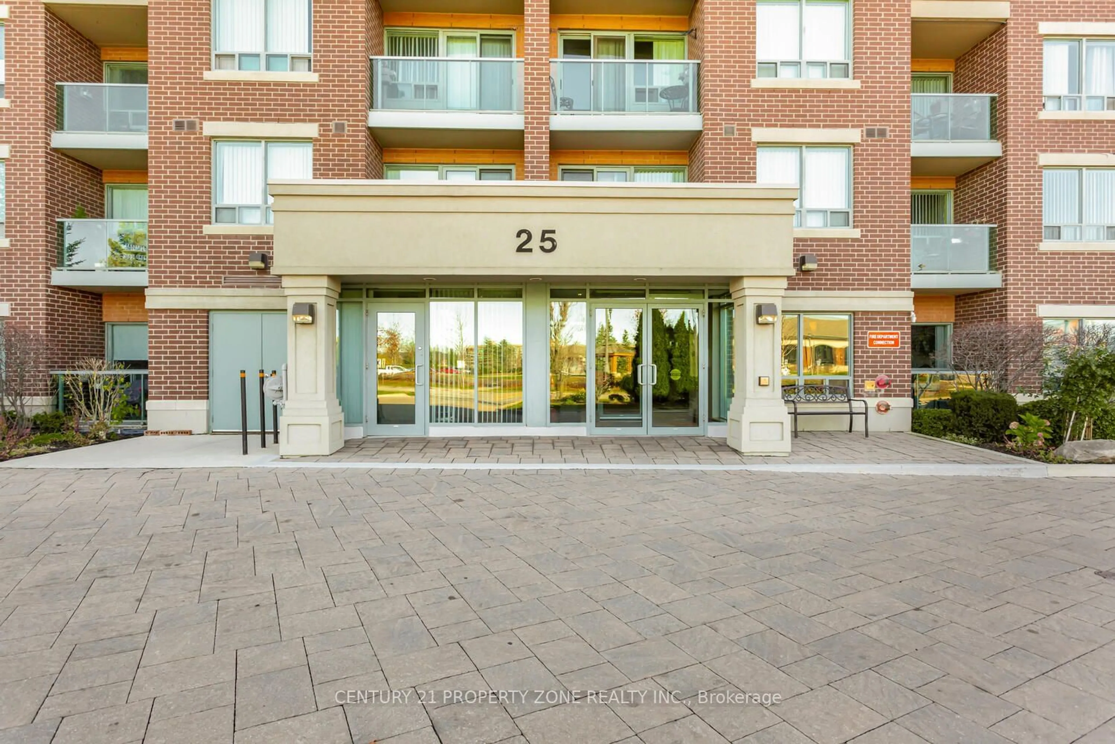 Indoor foyer for 25 Via Rosedale Way #204, Brampton Ontario L6R 3J5