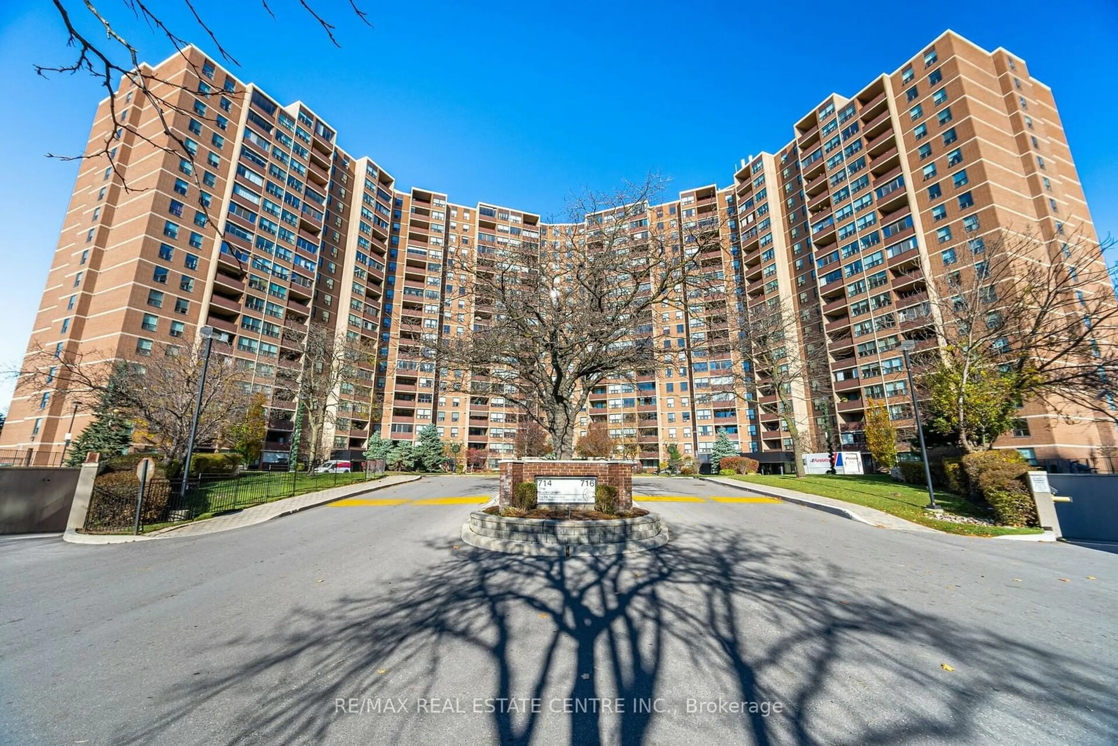 A pic from exterior of the house or condo, the front or back of building for 714 The West Mall #1009, Toronto Ontario M9C 4X1