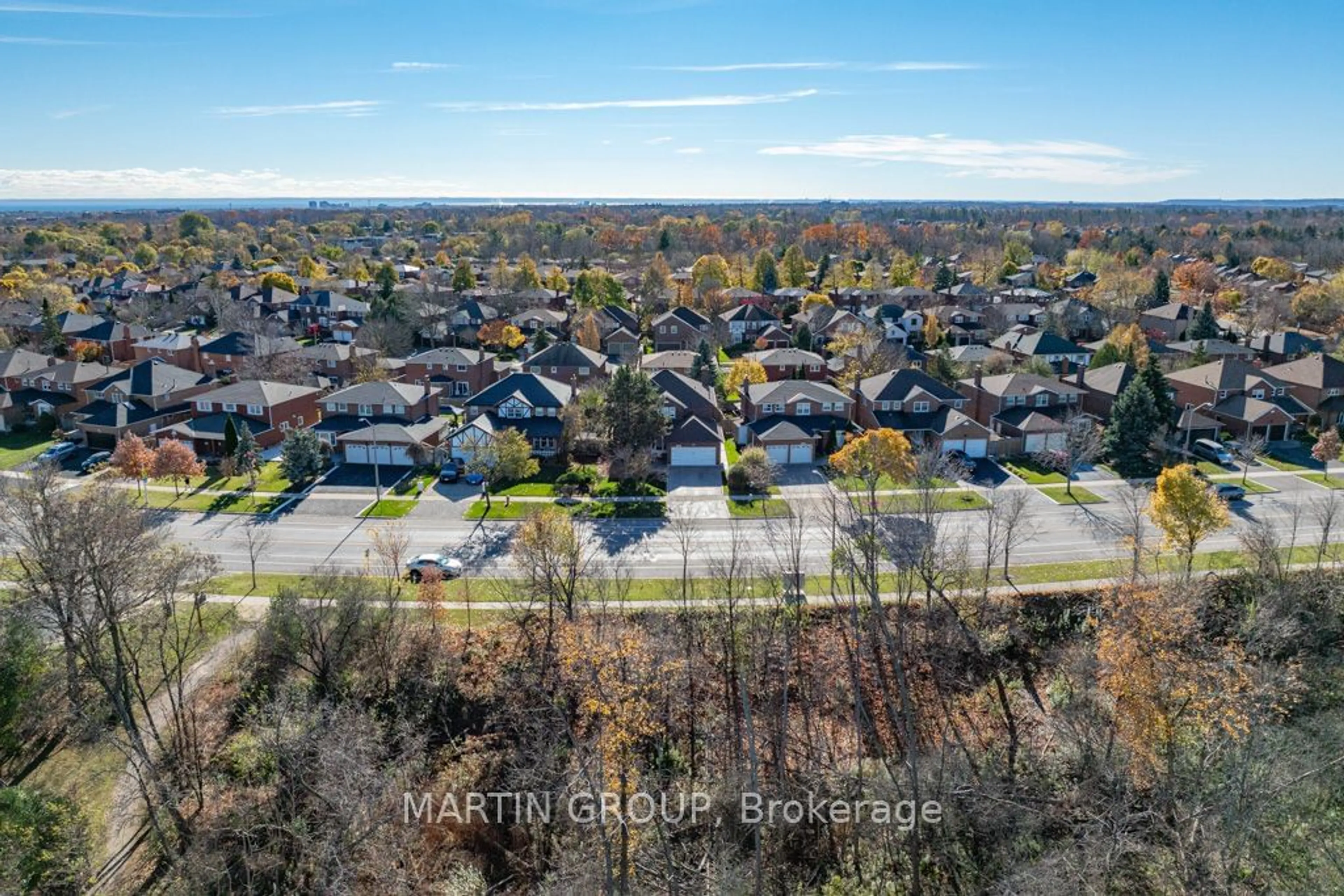 A pic from exterior of the house or condo, the street view for 2080 Sixth Line, Oakville Ontario L6H 3N2