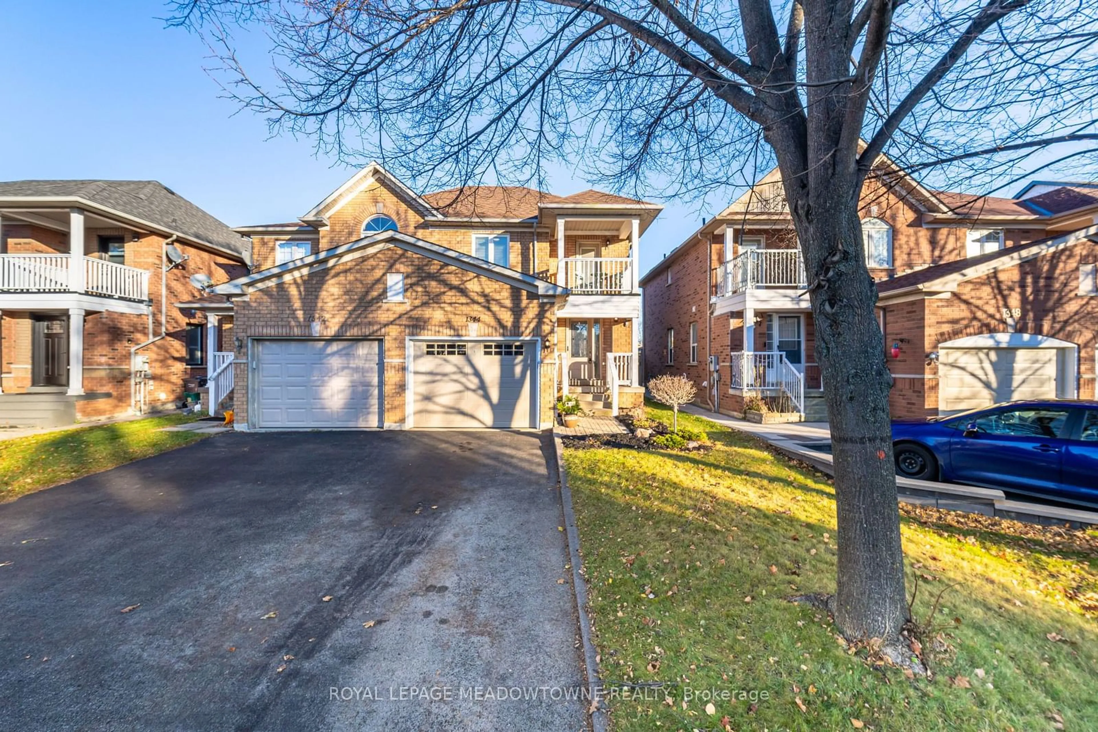 A pic from exterior of the house or condo, the street view for 1344 Godwick Dr, Mississauga Ontario L5N 7X3