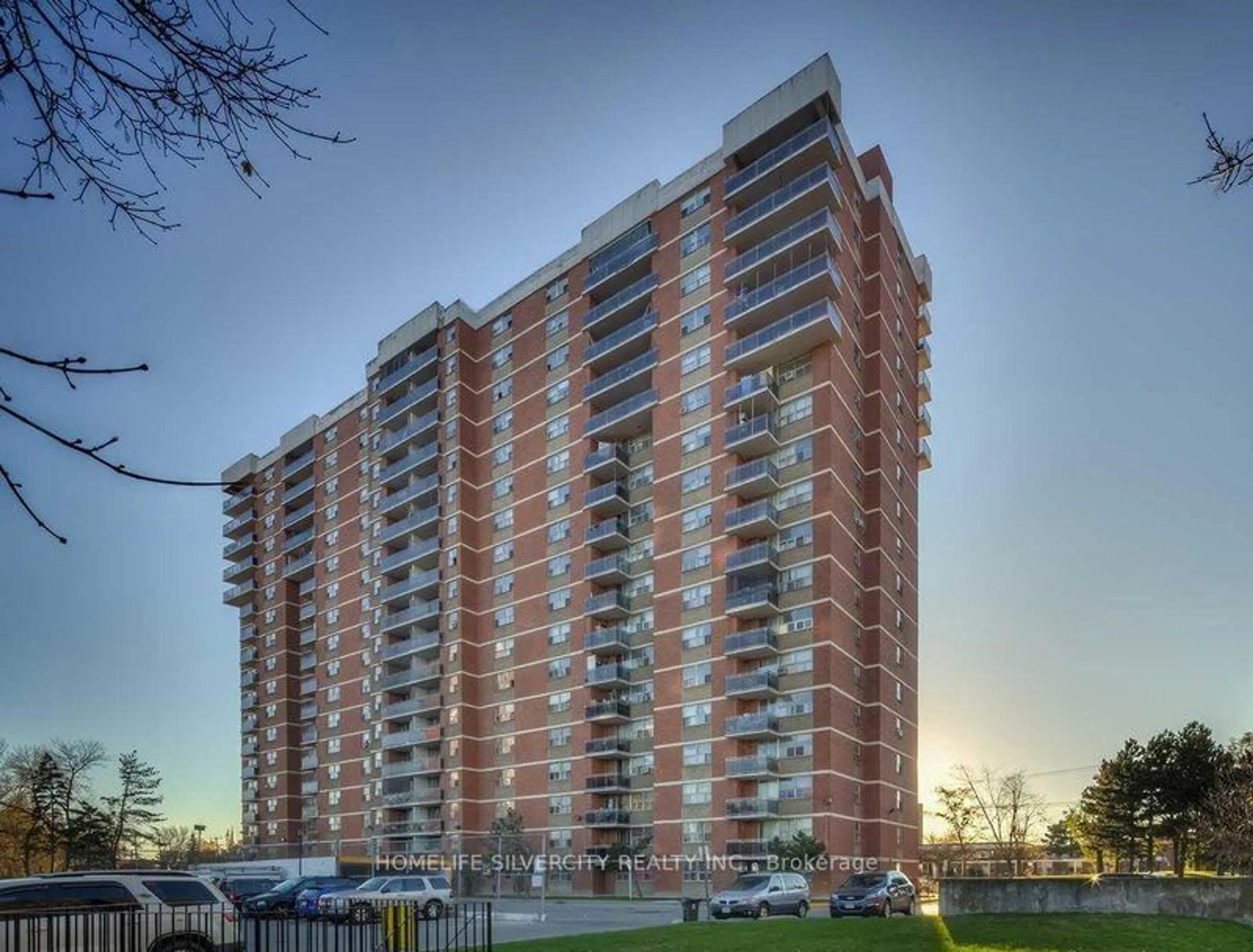 A pic from exterior of the house or condo, the front or back of building for 2645 Kipling Ave #1109, Toronto Ontario M9V 3S6