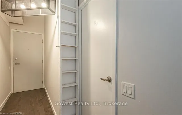 Additional property image - 369 SORAUREN Ave Unit 201