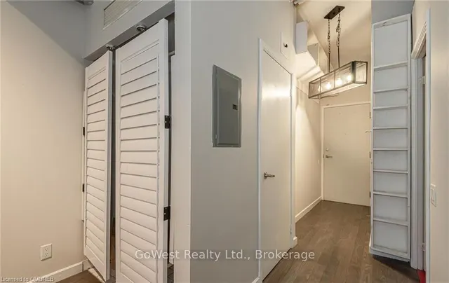 Additional property image - 369 SORAUREN Ave Unit 201
