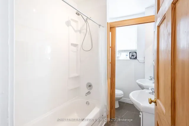 Additional property image - 2963 Dundas St