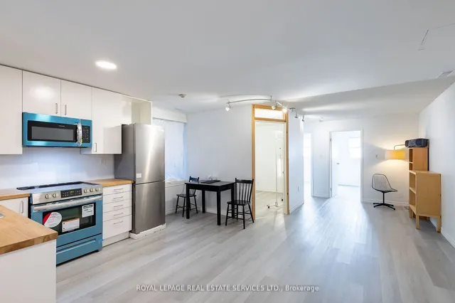 Additional property image - 2963 Dundas St
