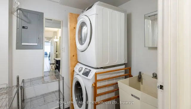 Additional property image - 2963 Dundas St