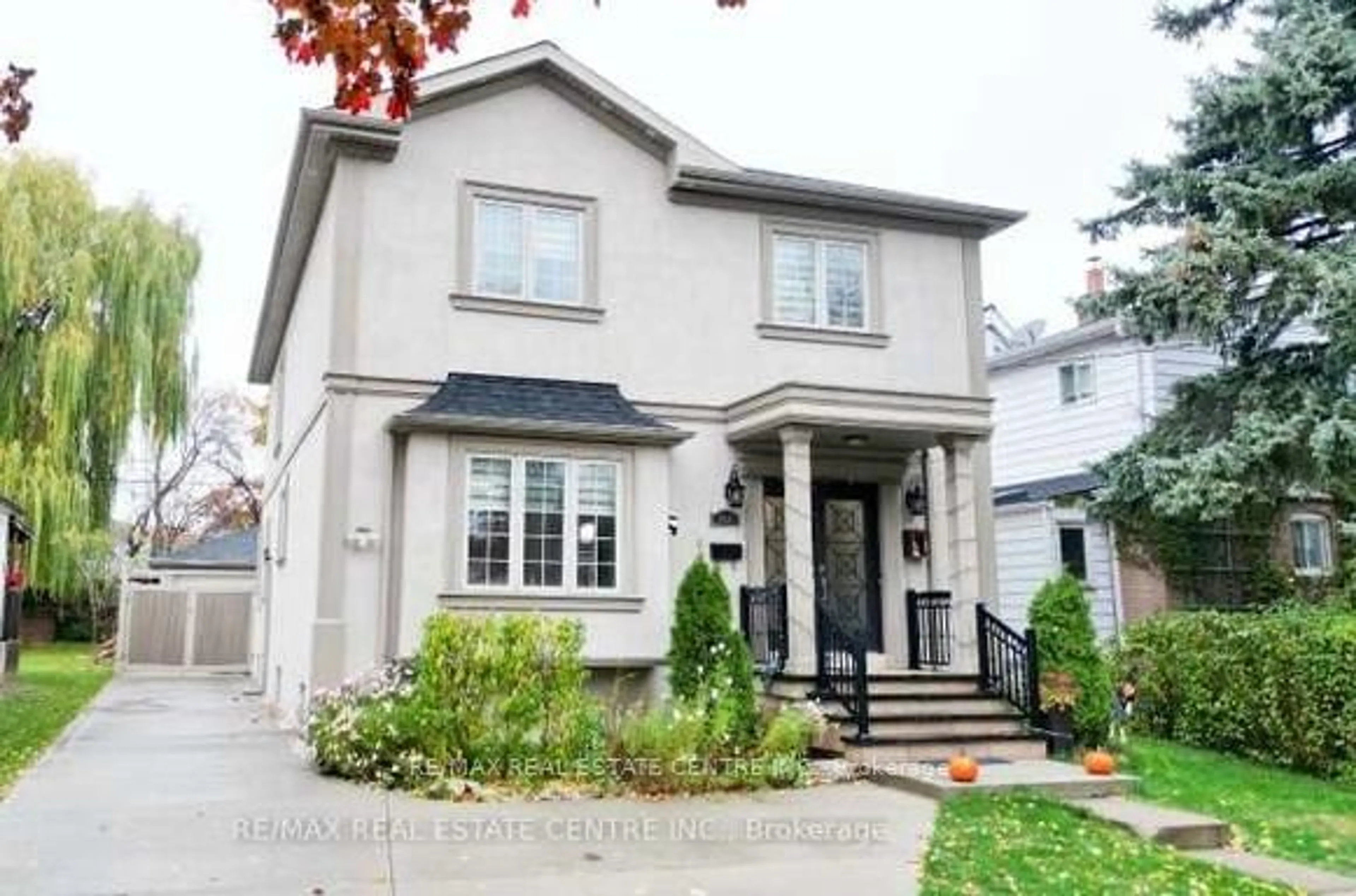 Frontside or backside of a home, cottage for 110 Allenby Ave, Toronto Ontario M9W 1T1