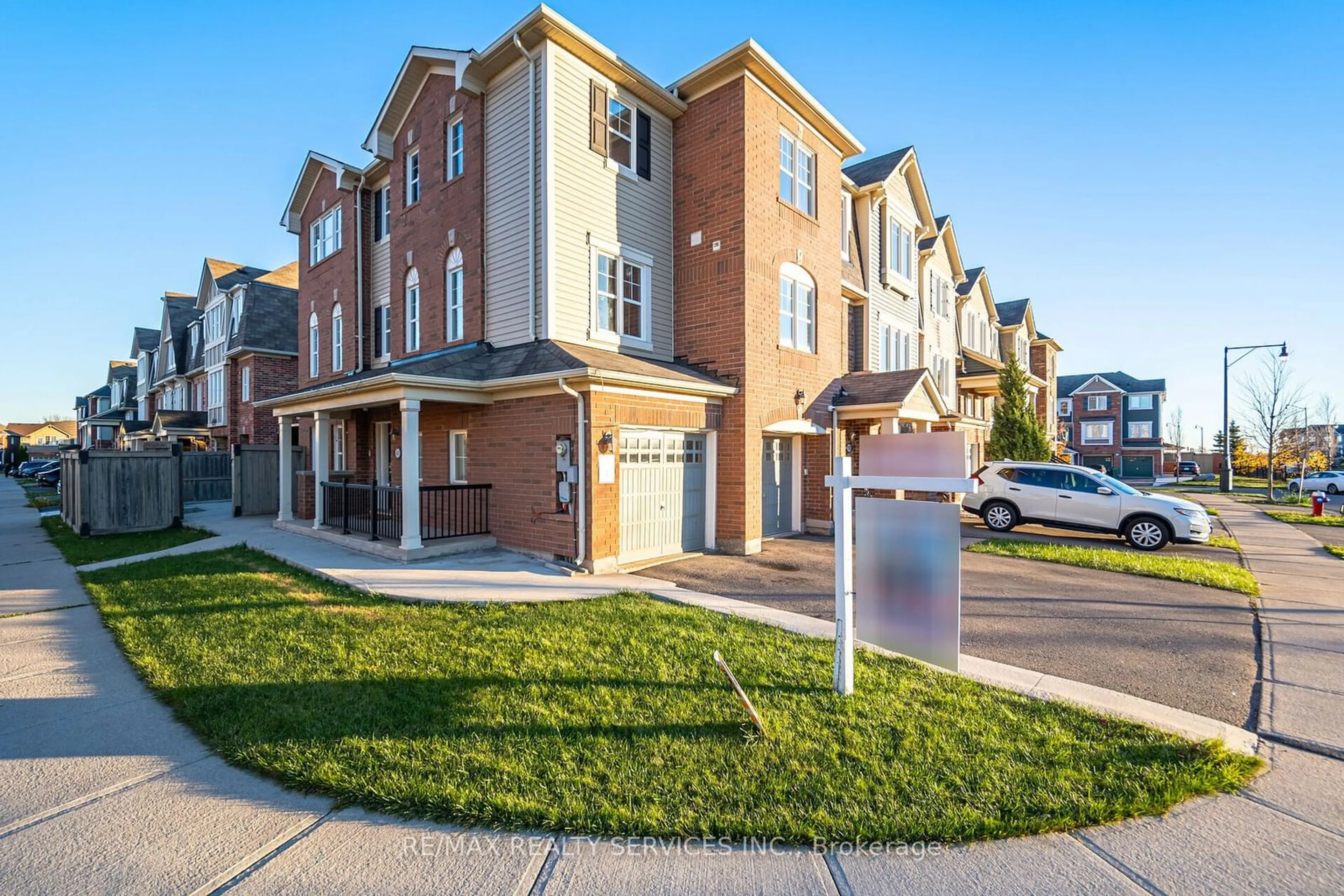 A pic from exterior of the house or condo, the street view for 41 Betterton Cres, Brampton Ontario L7A 0S4