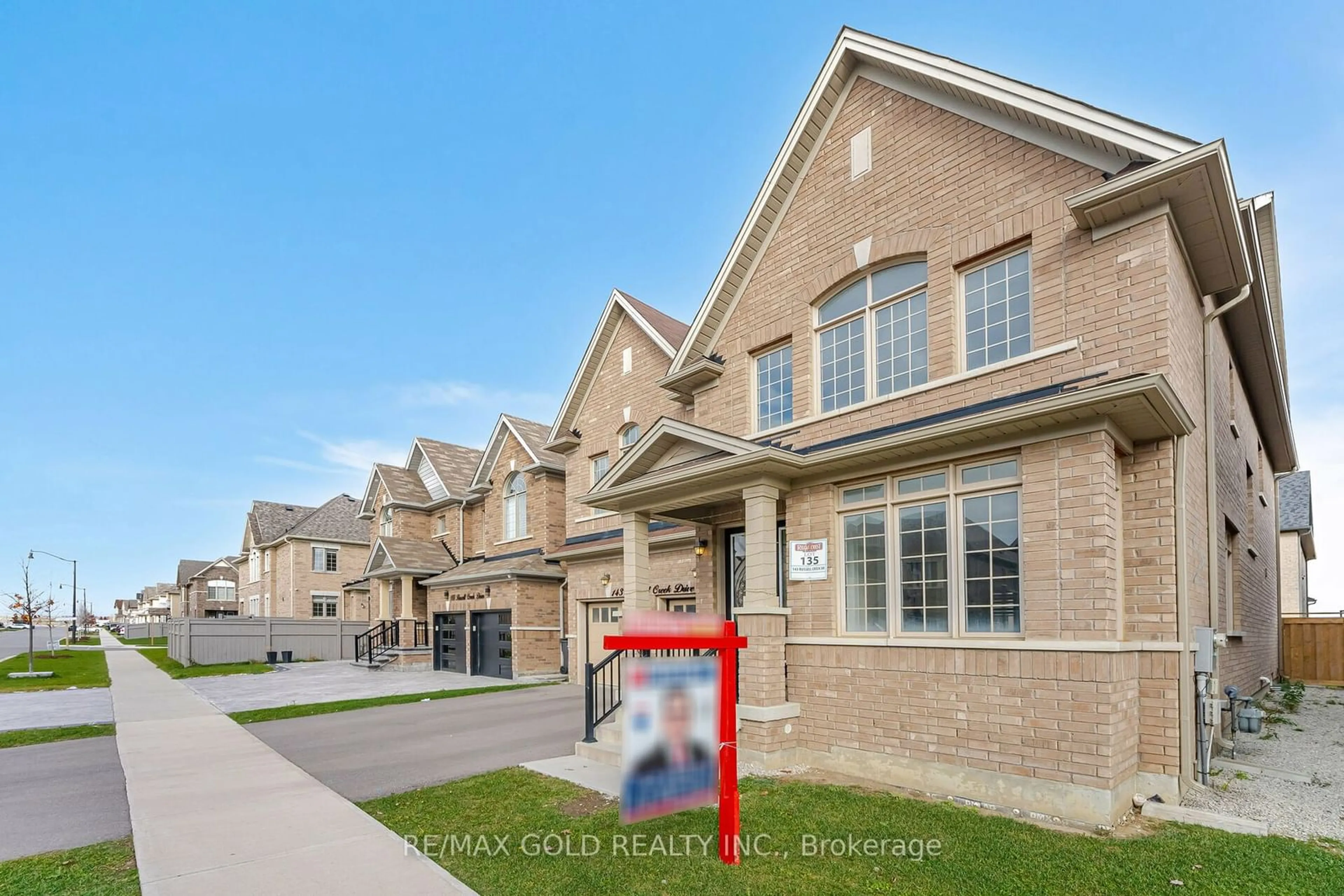 A pic from exterior of the house or condo, the street view for 143 Russell Creek Dr, Brampton Ontario L6R 4B4