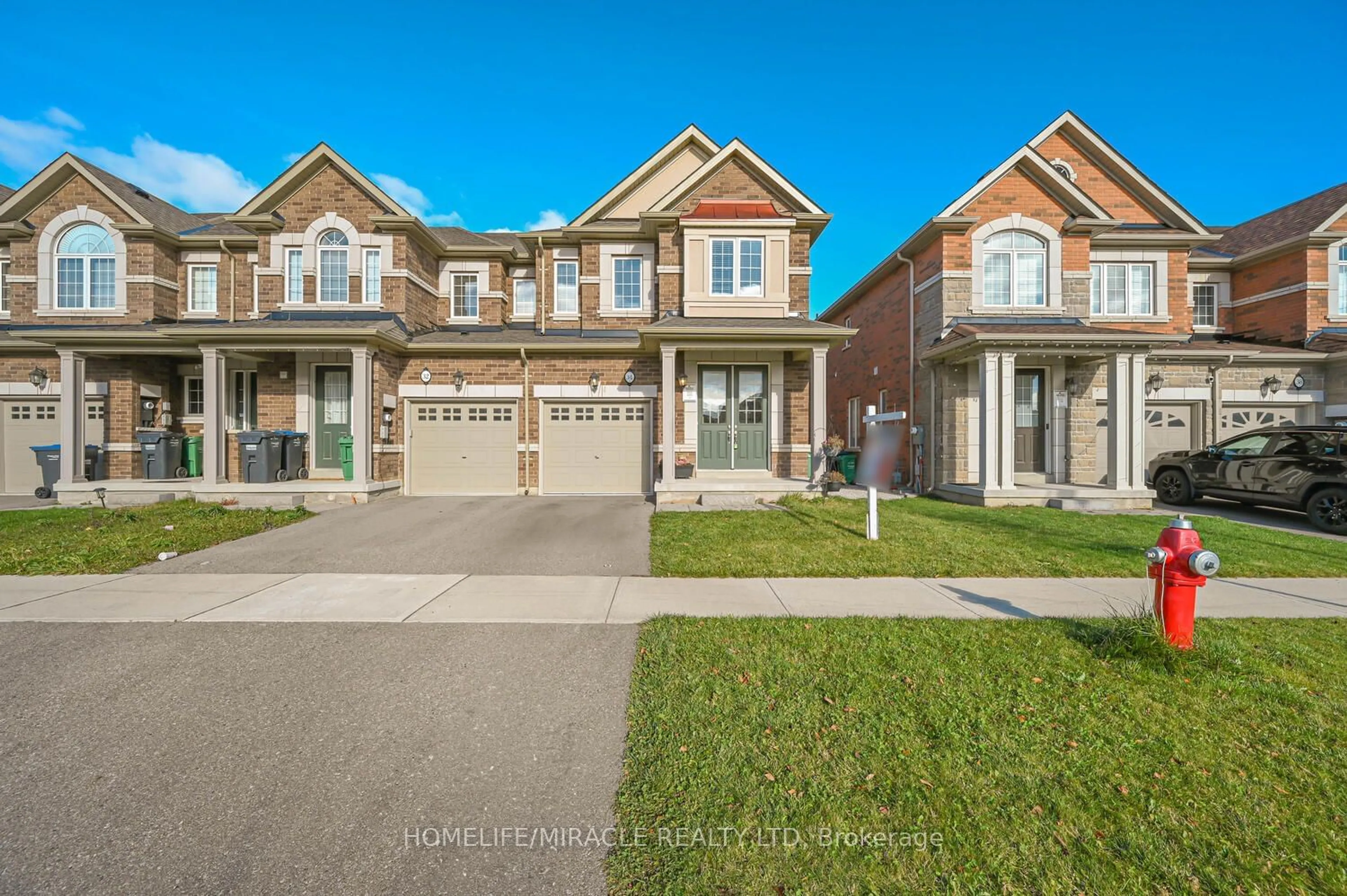 A pic from exterior of the house or condo, the street view for 34 Pearman Cres, Brampton Ontario L7A 4Y9