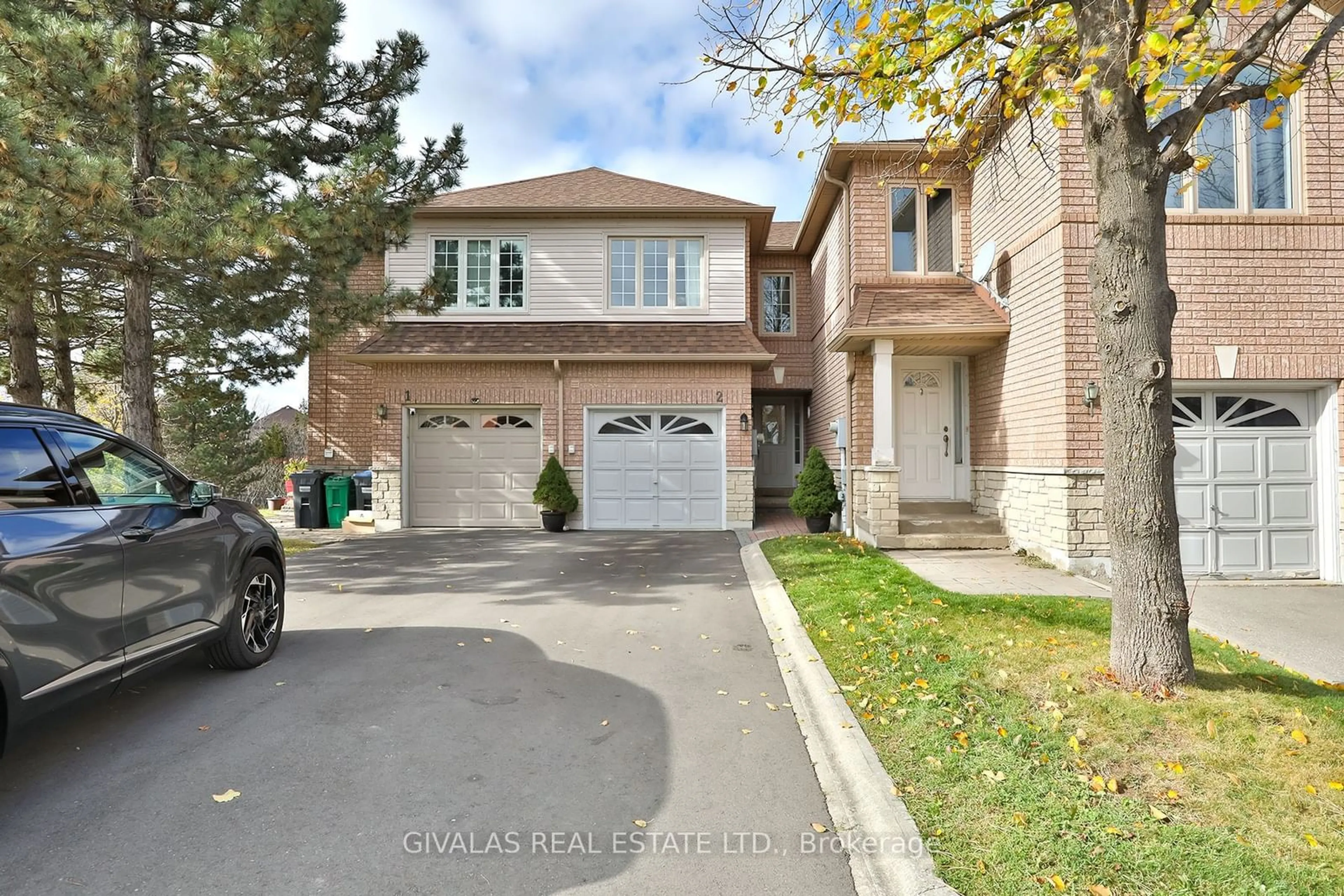 A pic from exterior of the house or condo, the street view for 1285 Bristol Rd #2, Mississauga Ontario L5V 2H5