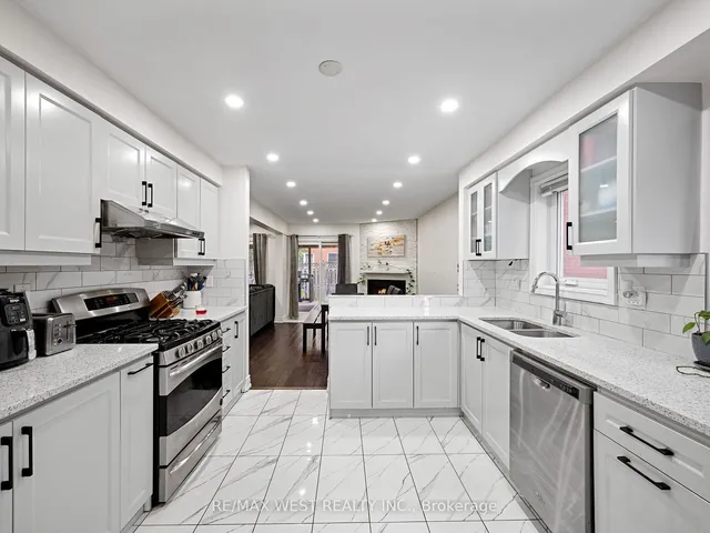 Additional property image - 126 Sandmere Ave