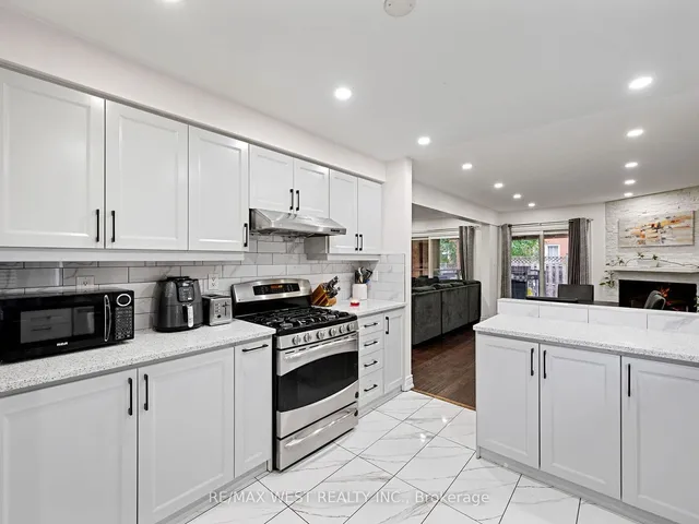 Additional property image - 126 Sandmere Ave