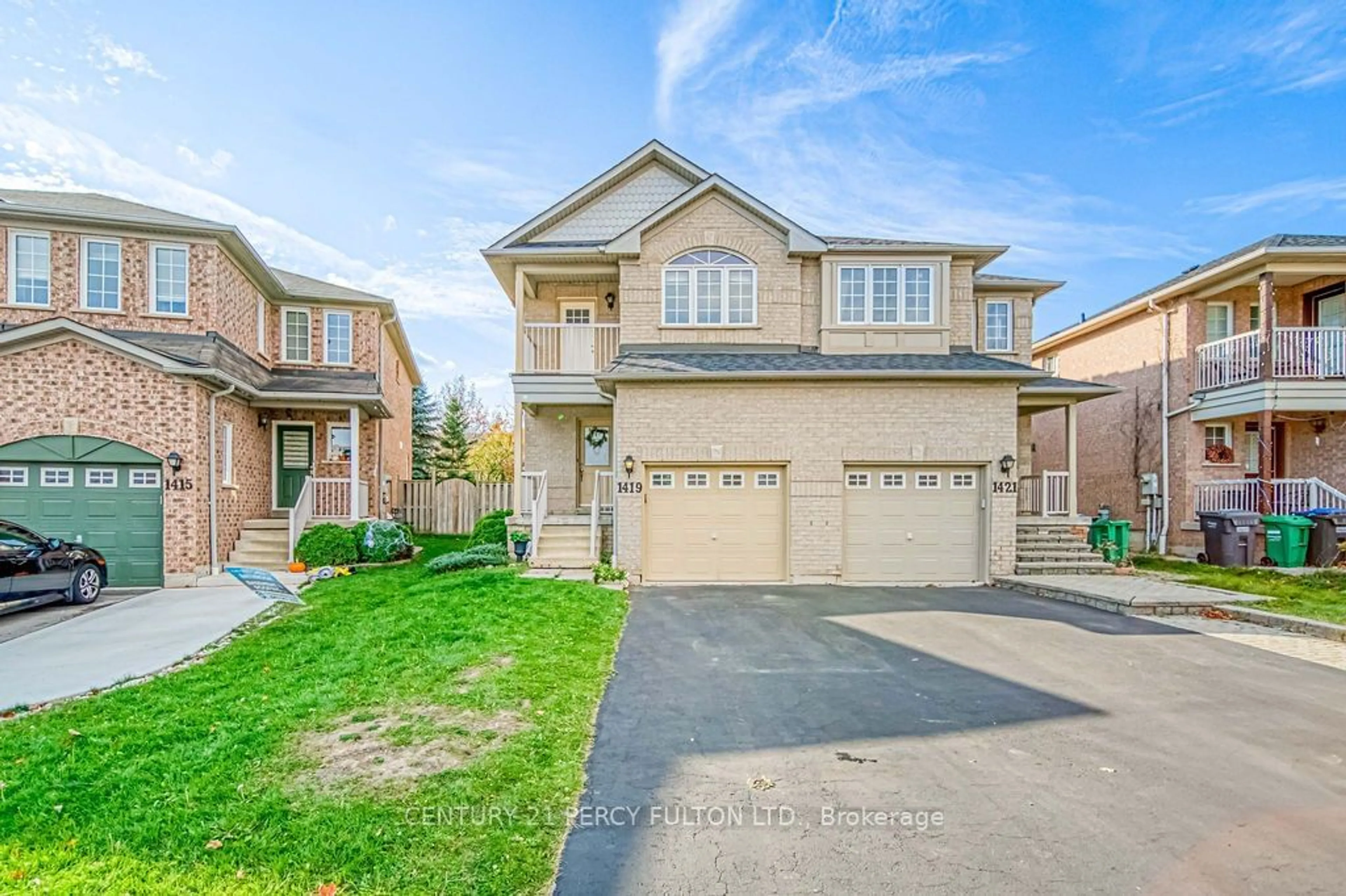 Frontside or backside of a home, cottage for 1419 Spring Garden Crt, Mississauga Ontario L5N 8K6