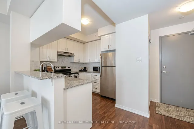 Additional property image - 54 Sky Harbour Dr Unit 105