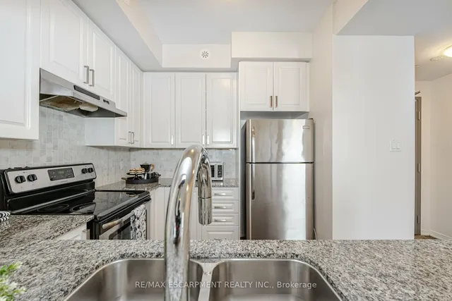 Additional property image - 54 Sky Harbour Dr Unit 105