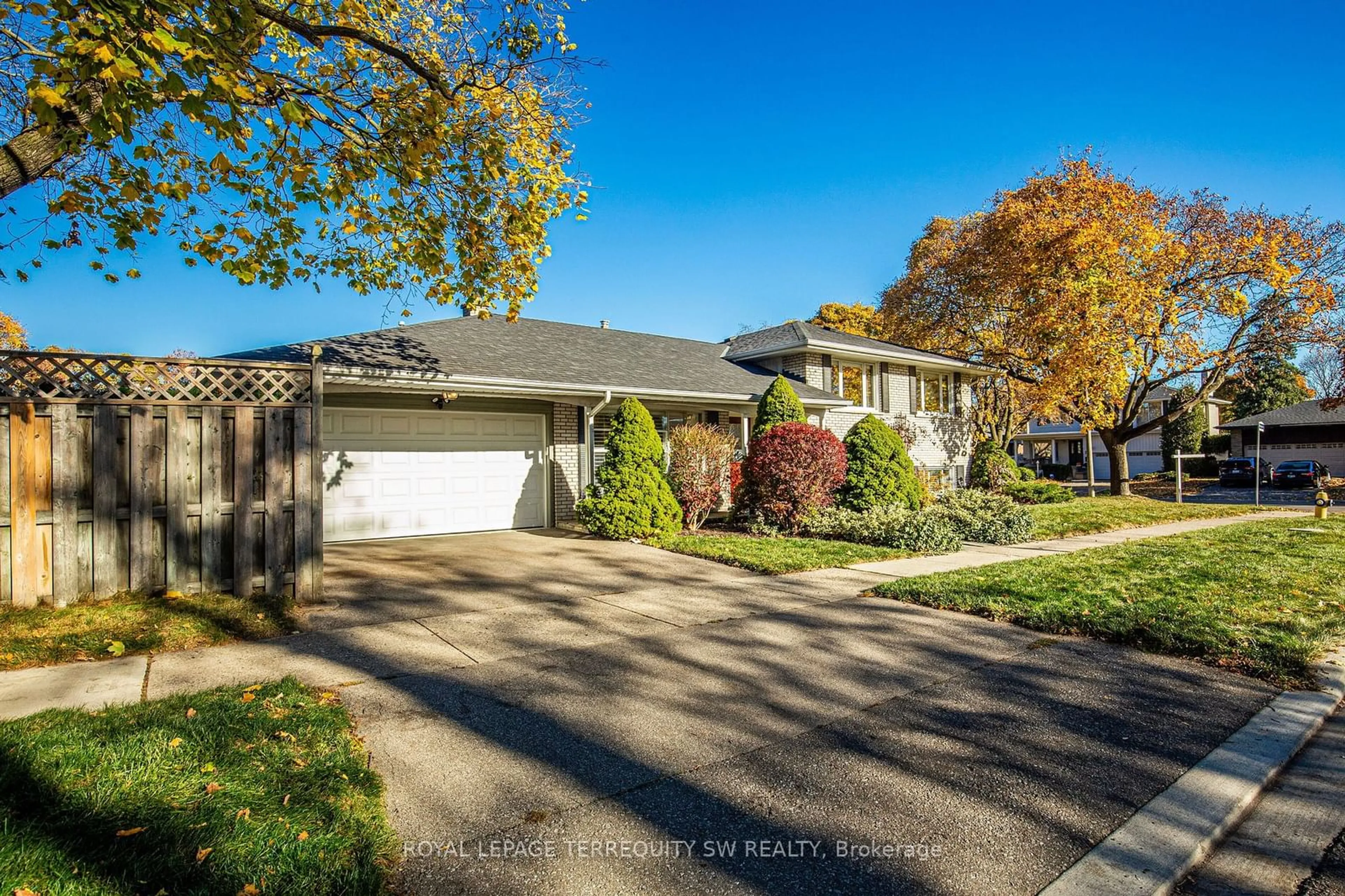 Frontside or backside of a home, the street view for 69 Ashmount Cres, Toronto Ontario M9R 1C9