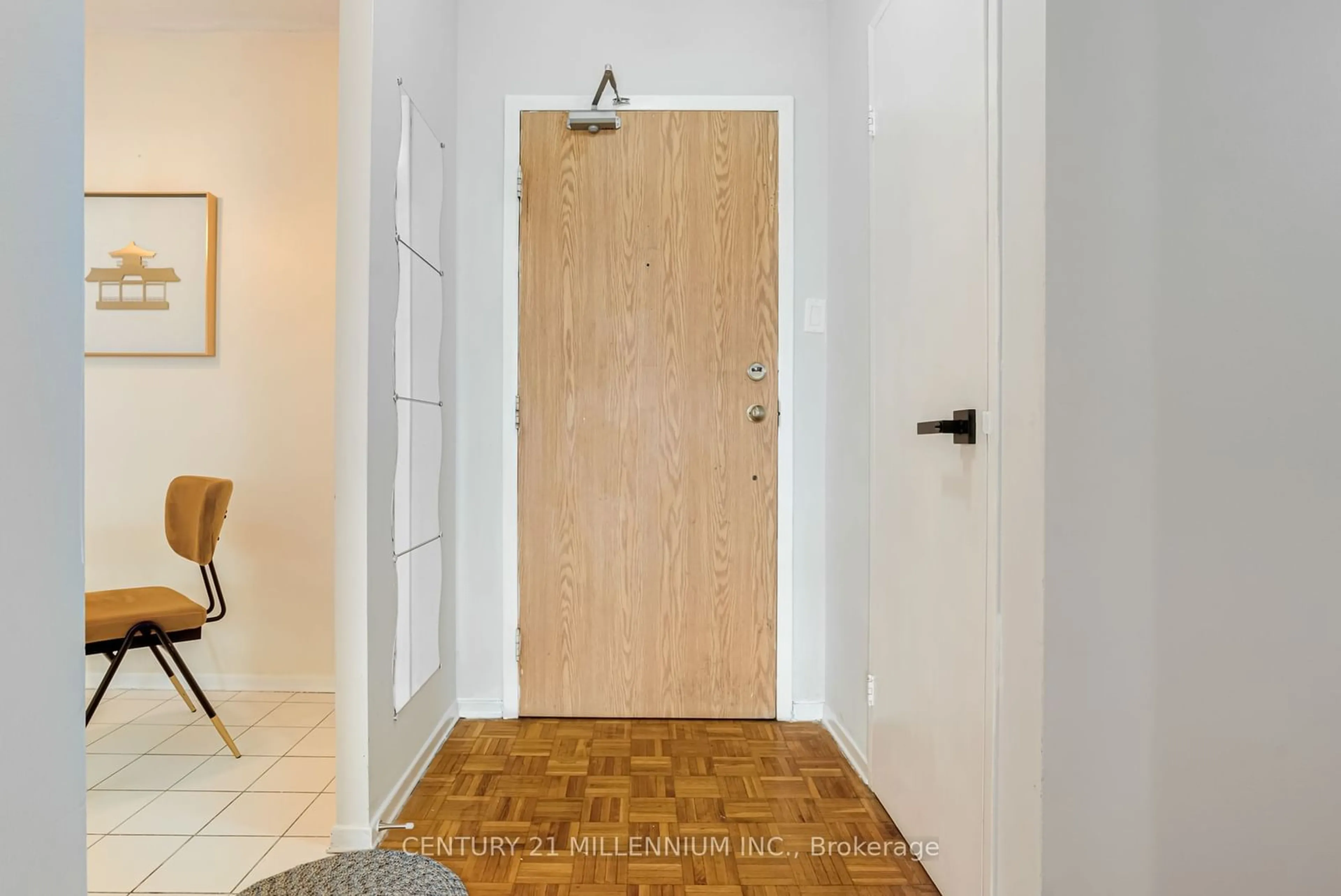 Indoor entryway, wood floors for 4 Lisa St #1210, Brampton Ontario L6T 4B6