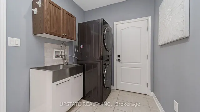 Additional property image - 22 Adeline Crt