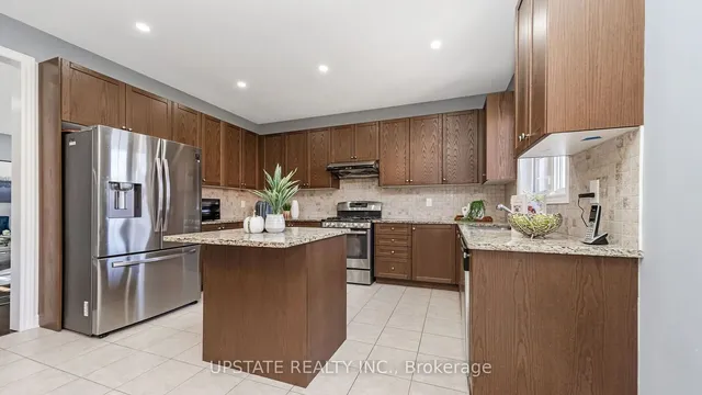 Additional property image - 22 Adeline Crt