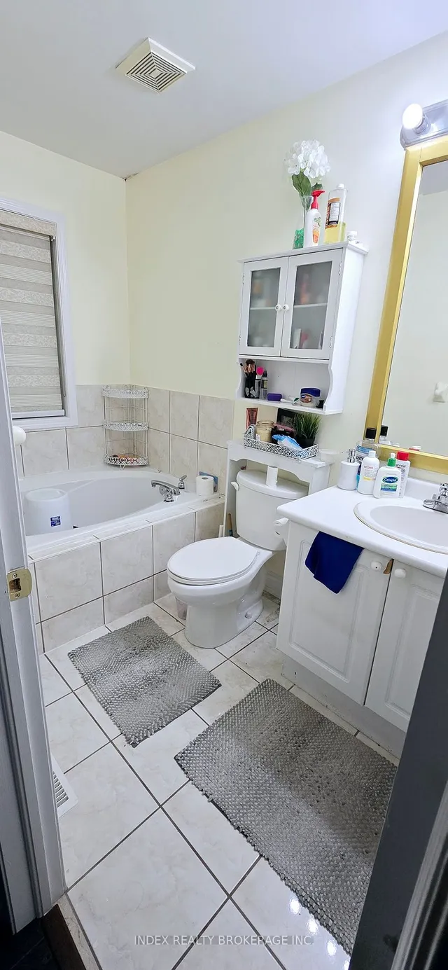 Additional property image - 19 Garibaldi Dr