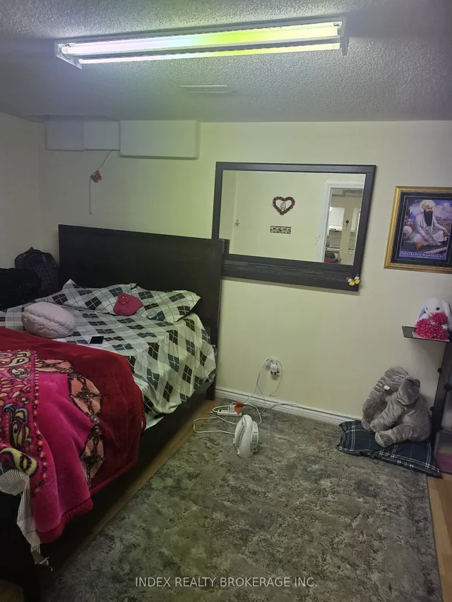 Additional property image - 19 Garibaldi Dr