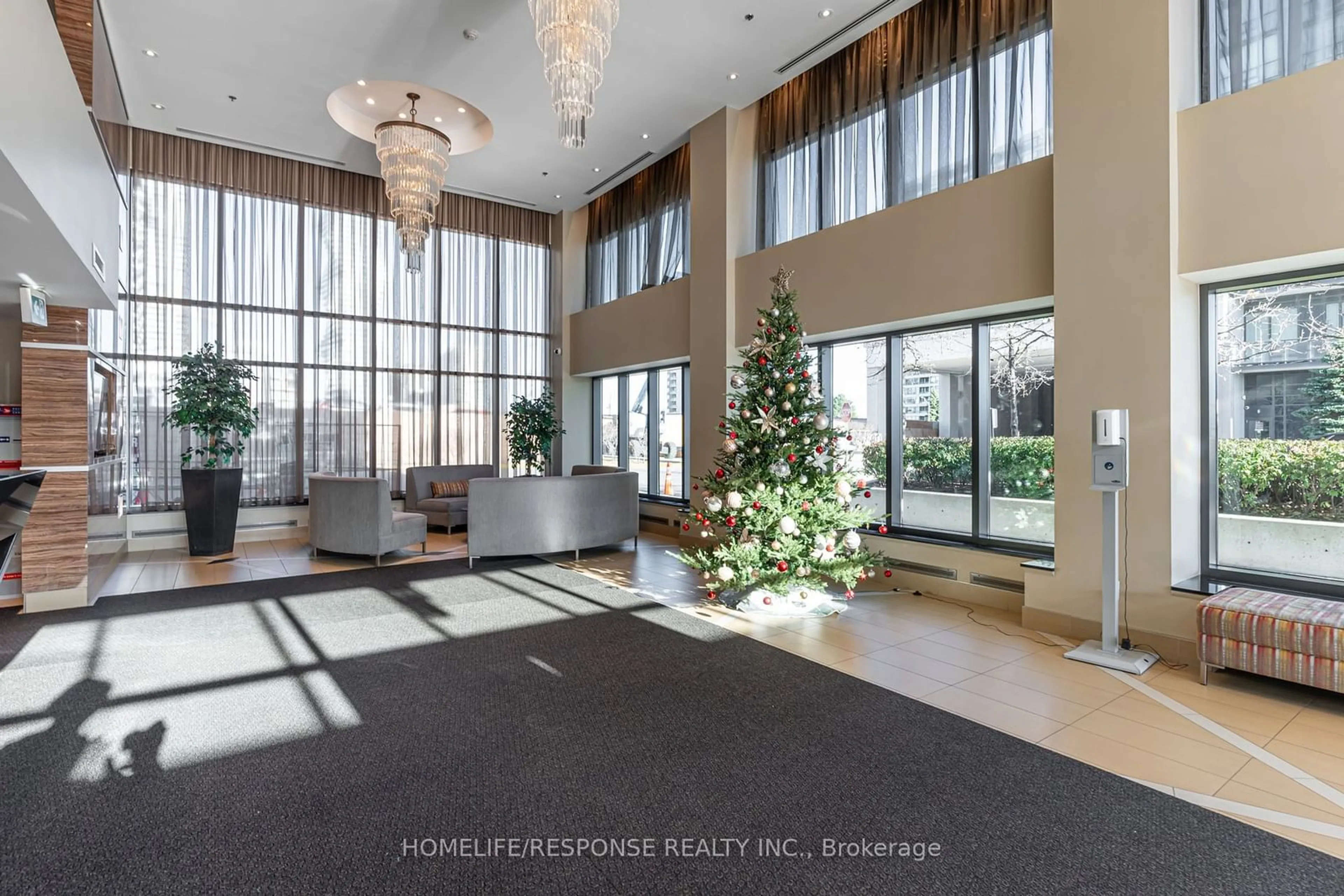 Indoor lobby, carpet floors for 3985 GRAND PARK Dr #305, Mississauga Ontario L5B 0H8