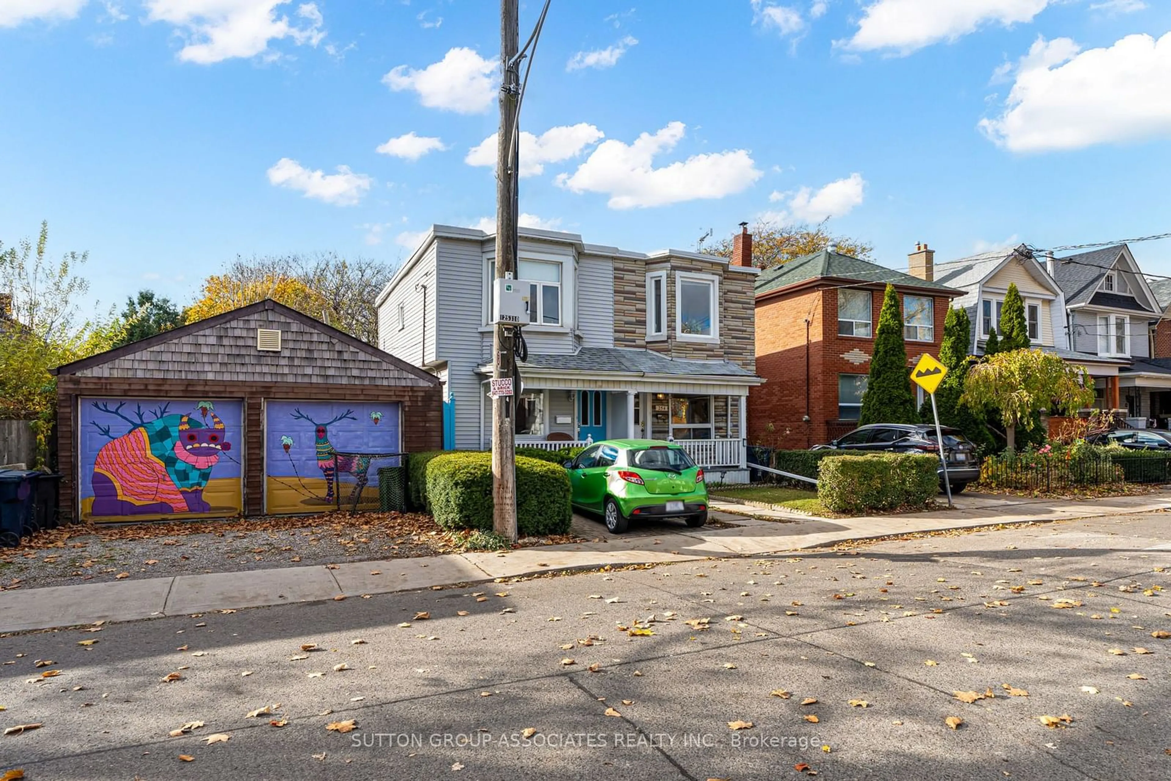 A pic from exterior of the house or condo, the street view for 254 Salem Ave, Toronto Ontario M6H 3C7