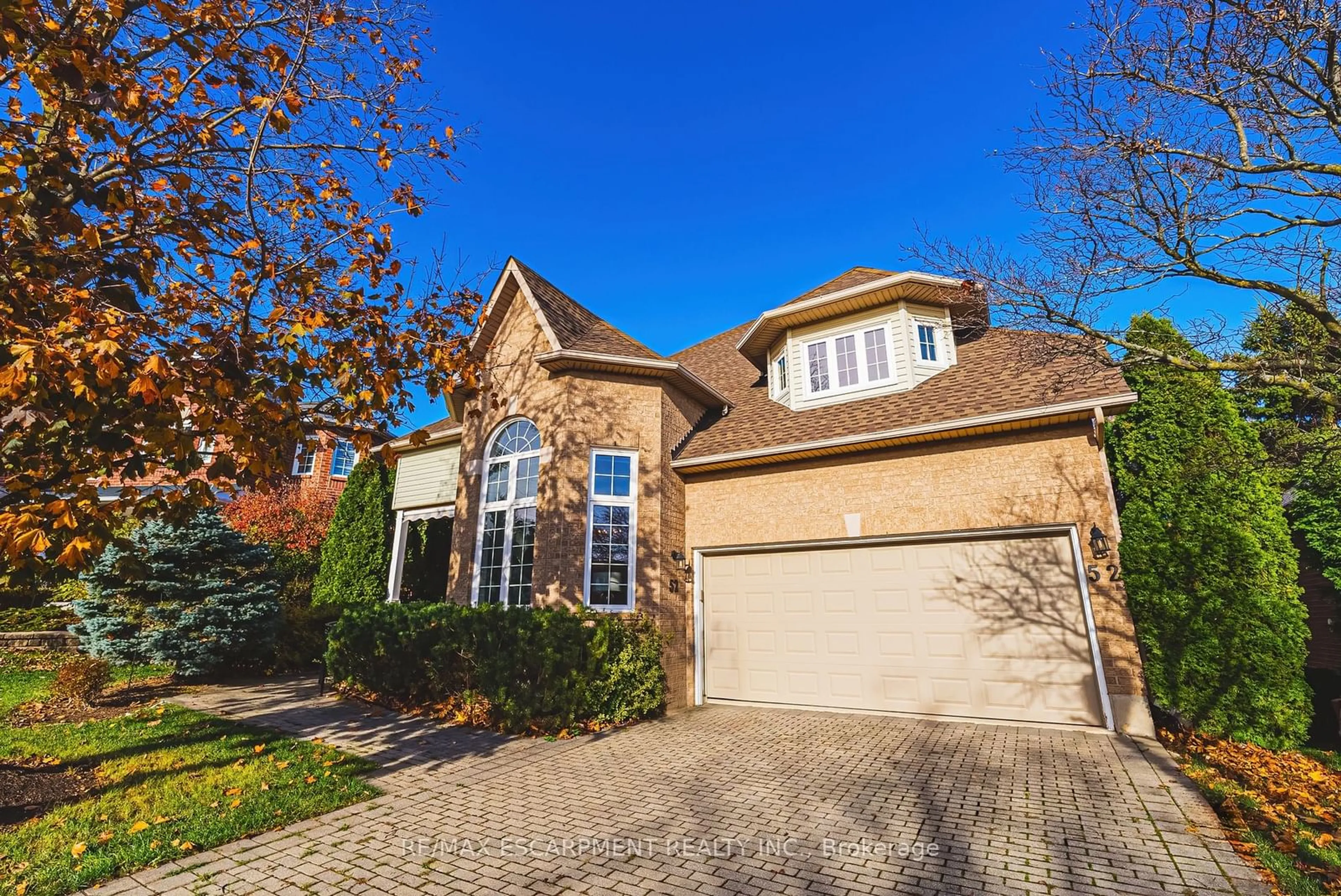 Frontside or backside of a home, the street view for 1150 Skyview Dr #52, Burlington Ontario L7P 4X5