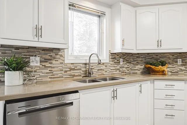 Additional property image - 1150 Skyview Dr Unit 52