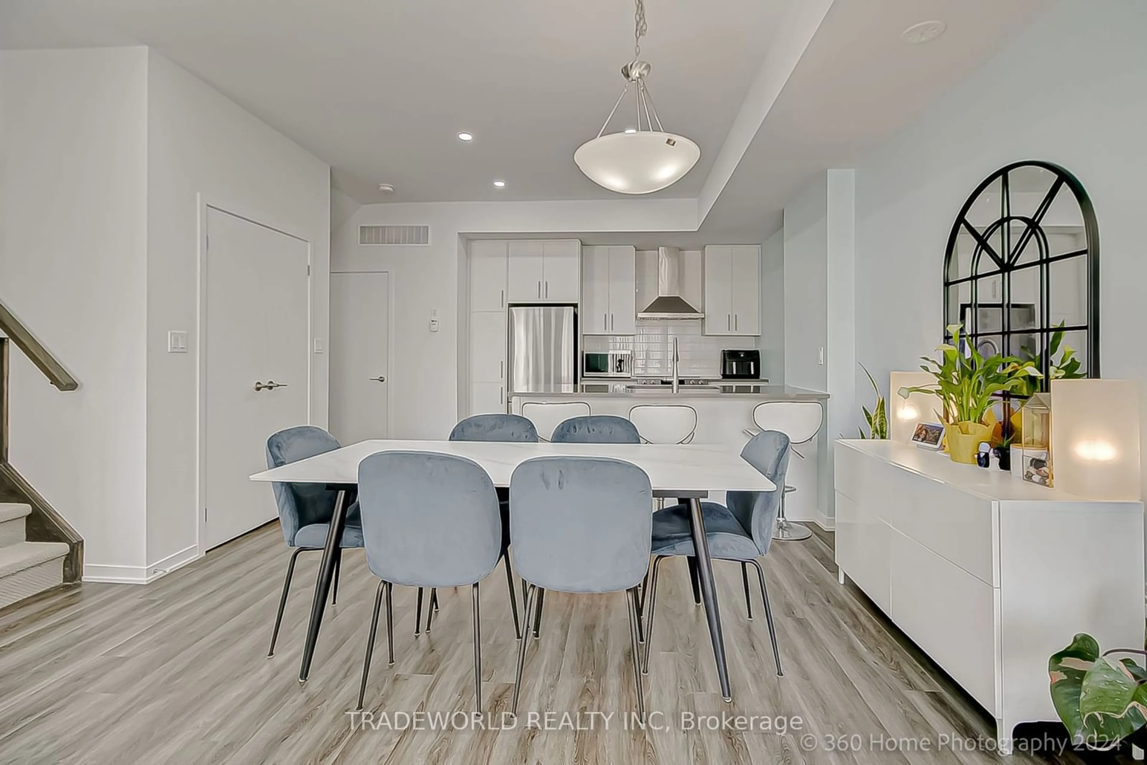 Open concept kitchen for 260 Twelfth St #13, Toronto Ontario M8V 0J6