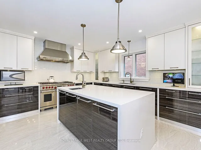 Additional property image - 3602 Logmoss Cres
