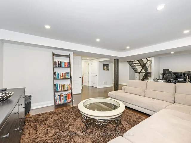 Additional property image - 3602 Logmoss Cres
