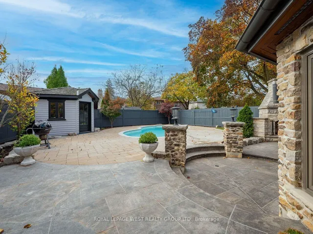Additional property image - 3602 Logmoss Cres