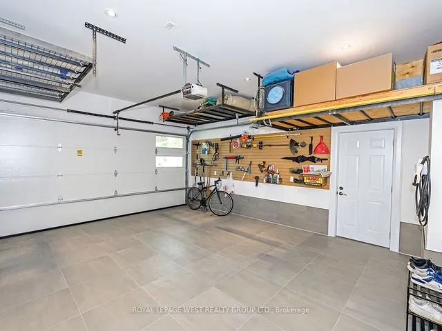 Additional property image - 3602 Logmoss Cres