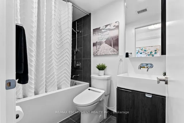 Additional property image - 370 MARTHA St Unit 210