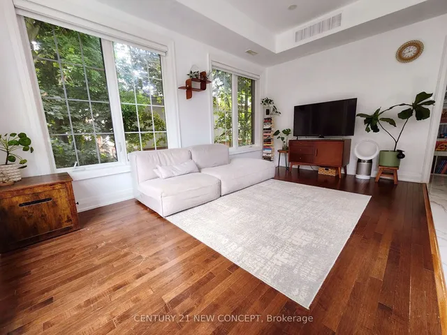 Additional property image - 960 Bloor St Unit 206